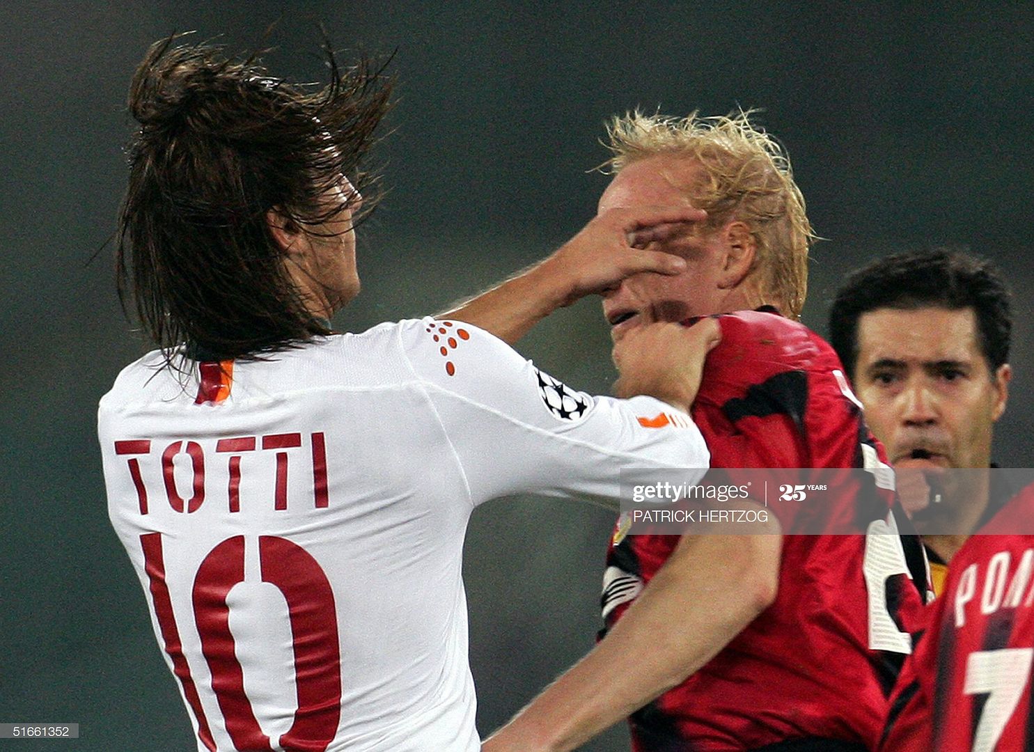 Roma 03/04 #10 TOTTI Awaykit Nameset Printing